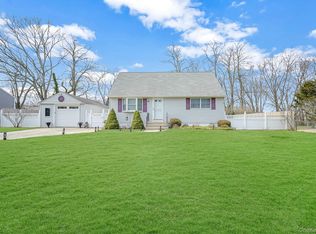 15 Lehigh Avenue, Centereach, NY 11720