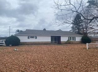 10714 Grange Ave NE, Rockford, MI