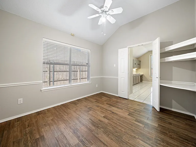 7512 Brookview Dr — Photo 10