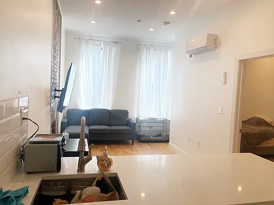 Rented by One Home Line Realty | media 14