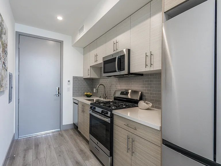 Lido Apartments - 1039 S Hobart — Photo 32