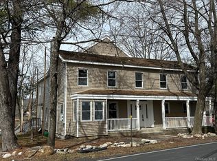 1445 Burlingham Rd, Pine Bush, NY 12566