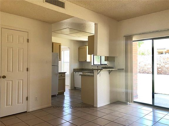 3rd image of 7132 Oval Rock Dr