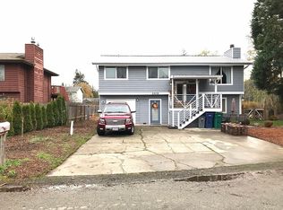 2419 32nd St, Anacortes, WA 98221