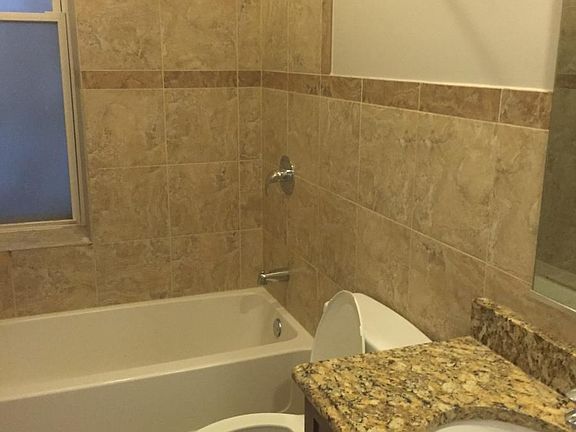 4th image of 1314 N Rockwell St APT 3