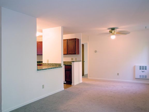 4th image of 23833 David Dr Unit 102