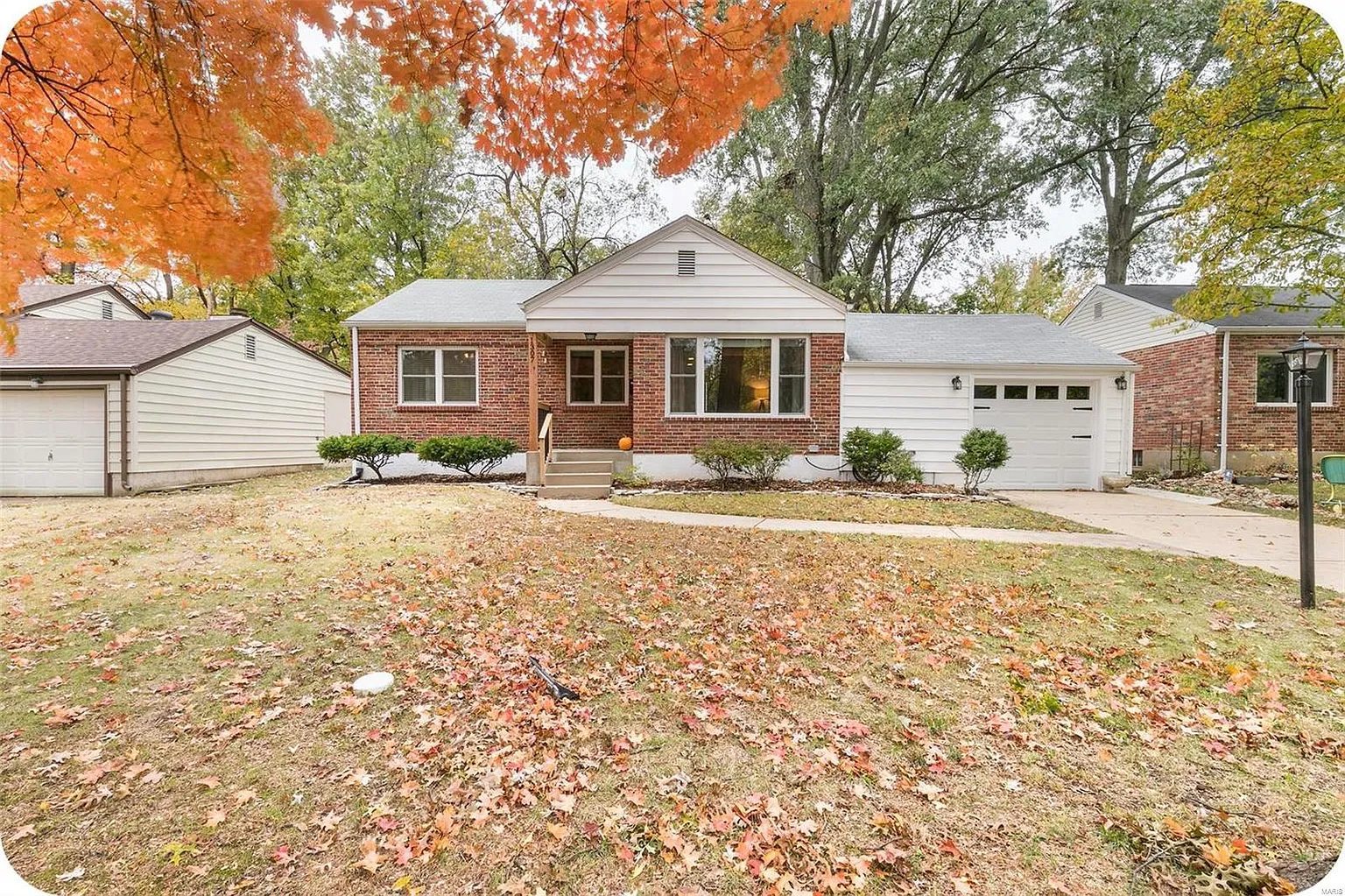 1307 Selma Ave photo 1