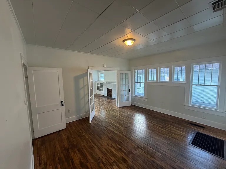 2505 Lipscomb St — Photo 12