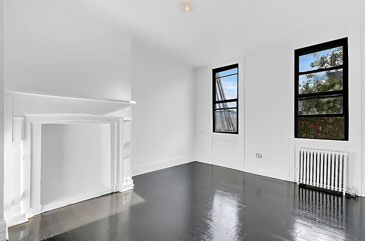 16 Judge Street — Photo 4
