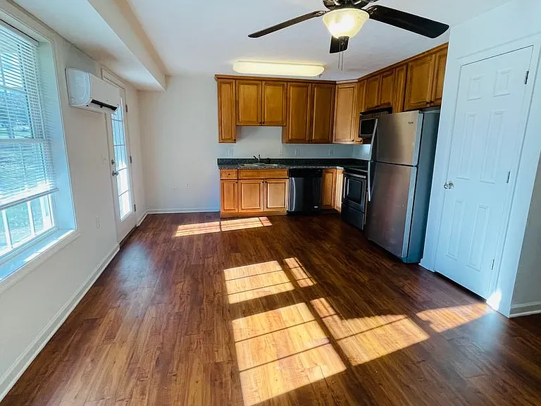 1439 Taylor Grove Ln #1 — Photo 5