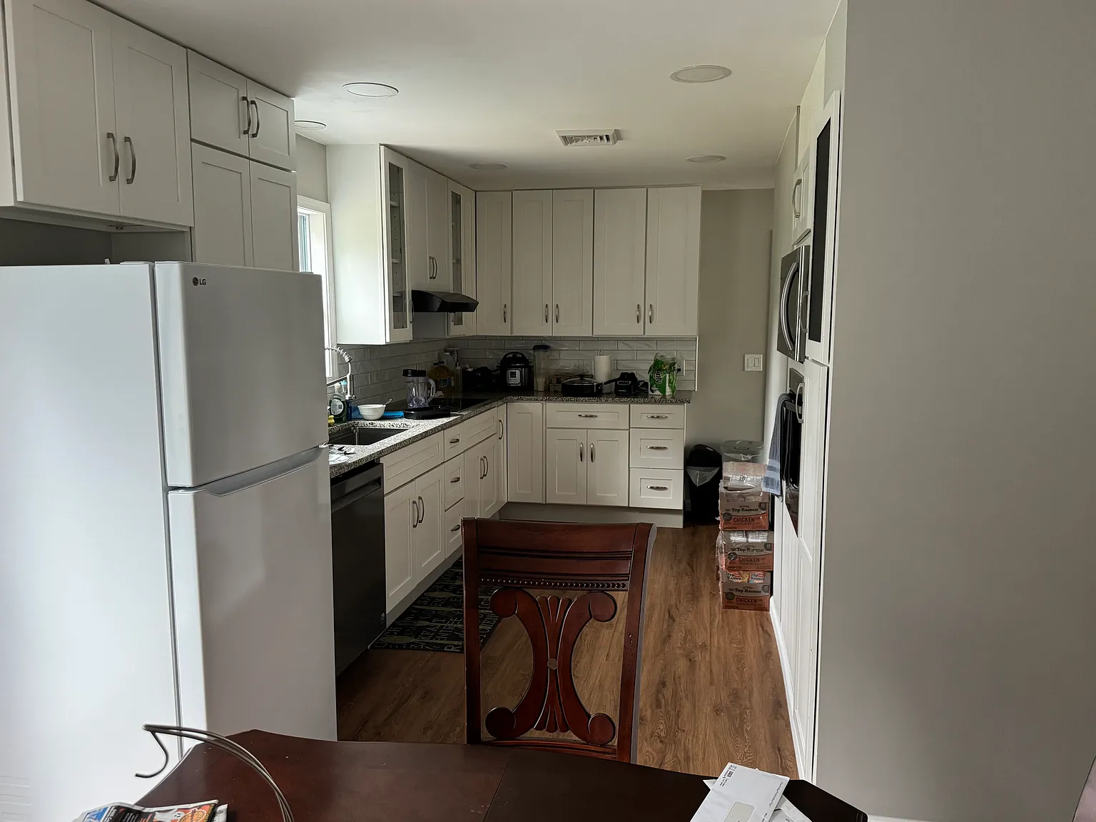 3 bed, 2000 sqft, $875 — Photo 3