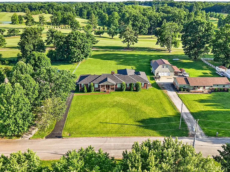 120 Briarwood Dr — Photo 13
