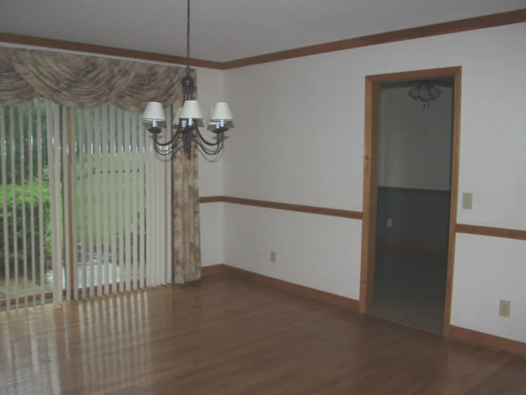 7925 Ragan Rd — Photo 5