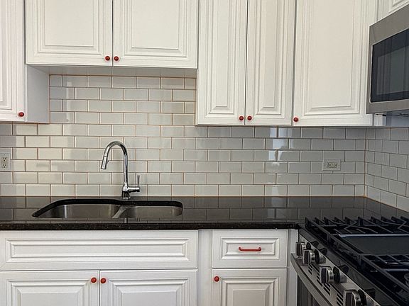 4th image of 3604 W George St APT 3