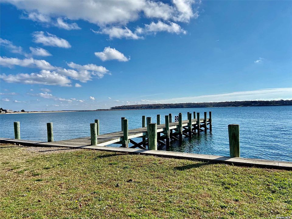 130 Bay Ave, Greenport, NY 11944 Zillow