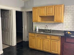 19 W 52nd St #L2, Bayonne, NJ 07002