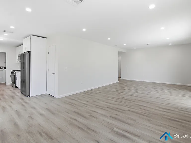 7406 Lemp Ave #A — Photo 3