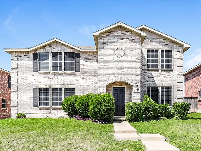 2909 Paint Brush Pl — Photo 1