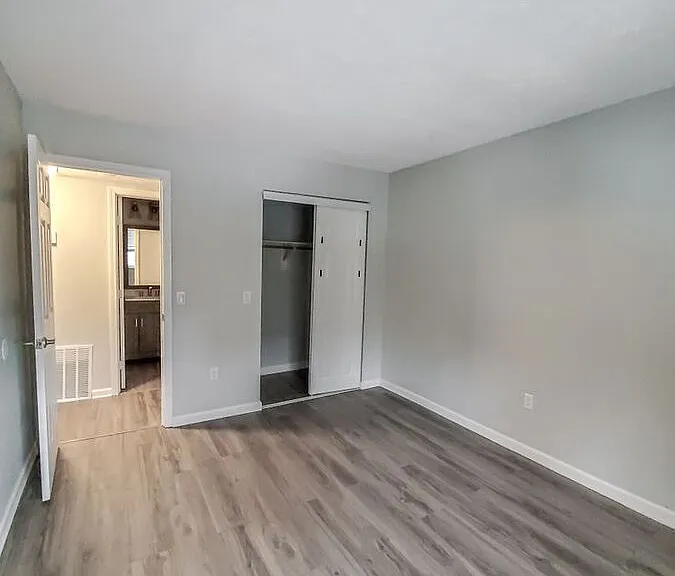 884 S Spring Rd — Photo 5
