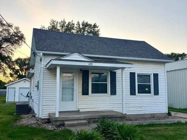 123 N Oak St, Williamsfield, IL 61489