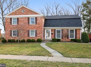 11809 Magruder Ln, Rockville, MD 20852