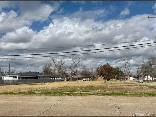 2337 Moeling St, Lake Charles, LA 70601