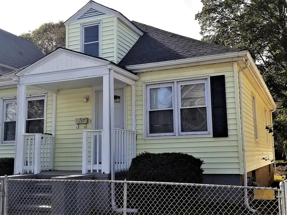 60 Admiral St