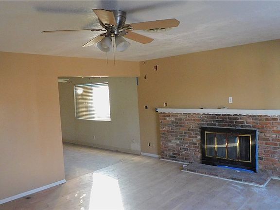 2nd image of 3800 La Pasada Ave