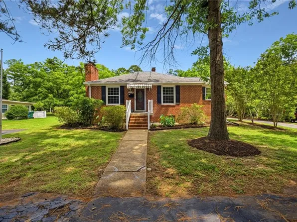 568 Yorktown Rd, Newport News, VA 23603