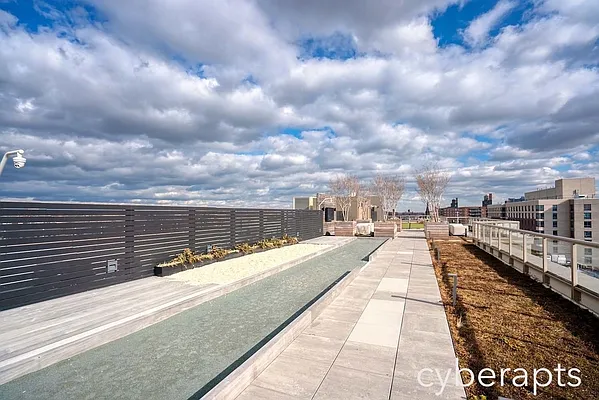 Rented by Cyberapts Management | media 32