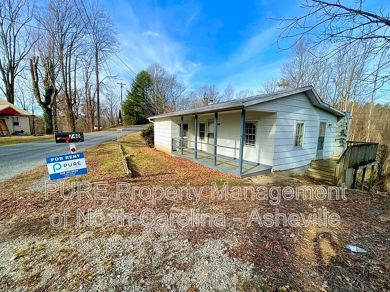 740 Reservoir Rd — Photo 2