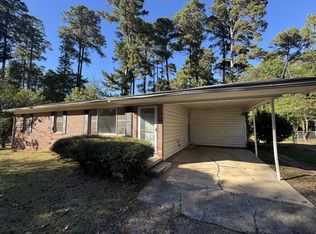 1019 Brooksy St, Gilmer, TX 75644