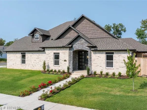 8516 Broadley Dr, Fort Smith, AR 72916