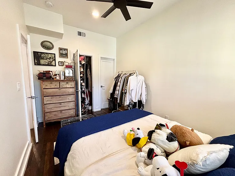 Roanoke Apartments — Photo 15
