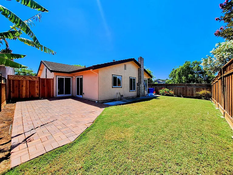 33955 Juliet Cir — Photo 7