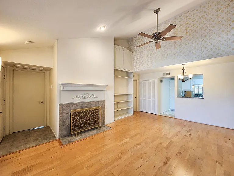 1860 White Oak Dr #236 — Photo 10
