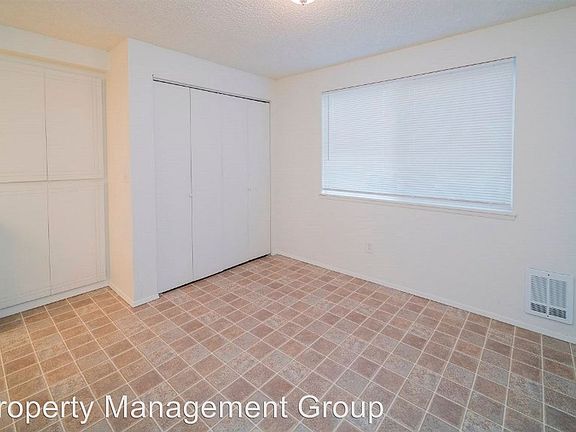 4th image of 1026 Cedar Ave APT B