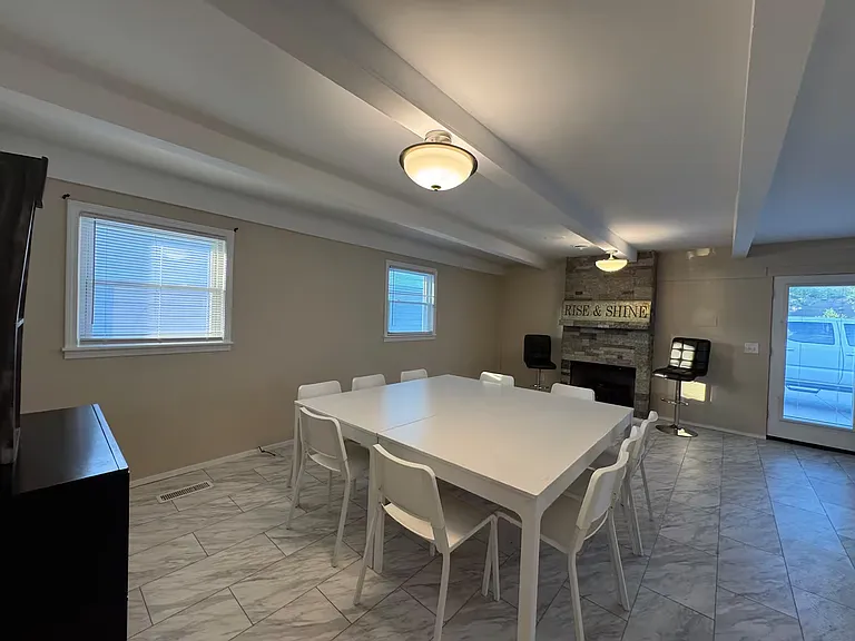 1017 Primrose Dr — Photo 16