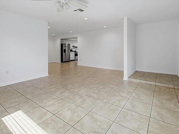 4th image of 646 99th Ave N