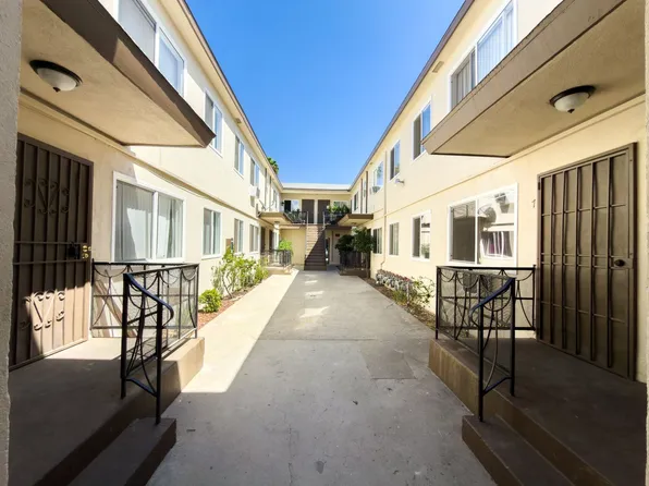 8118 S Western Ave, Los Angeles, CA