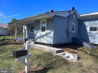 1063 Foreman Ln, Winchester, VA