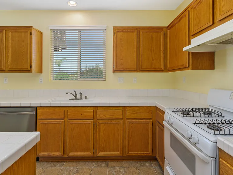 46433 Vianne Ct — Photo 12