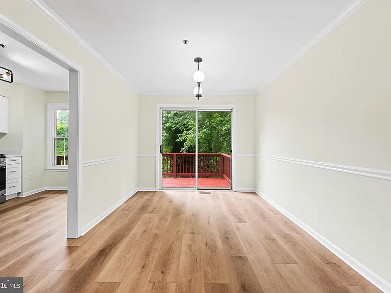 2615 Chivalry Ct — Photo 13
