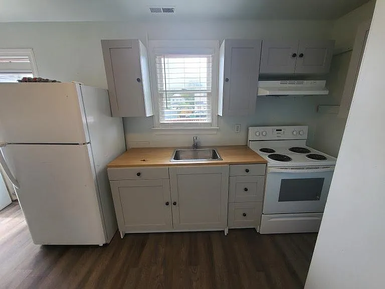 2106 Boston Ave — Photo 8