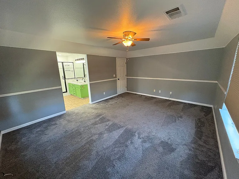 534 W Russell Ave — Photo 13