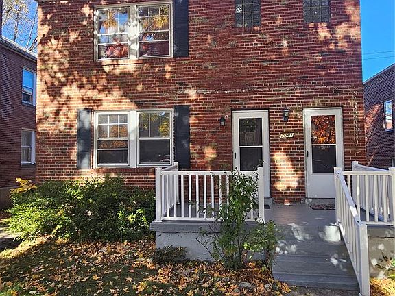 3rd image of 7041 Dartmouth Ave