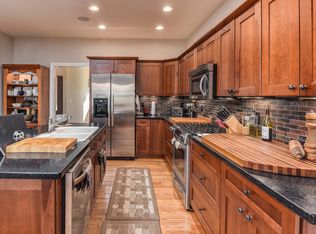 144 Willow Run Ln, Zirconia, NC 28790