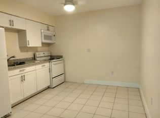 1803 Venice Park Dr #1801, Miami, FL 33181