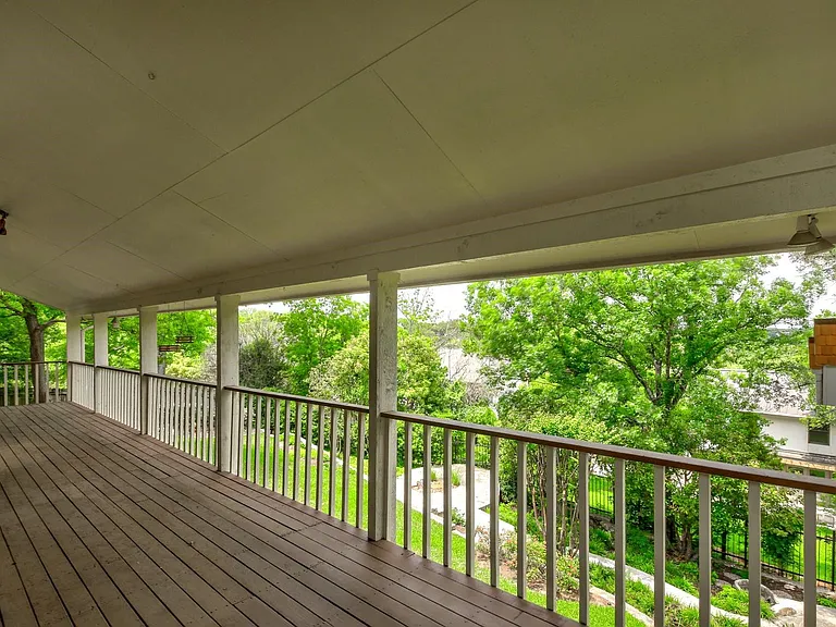 6200 Rain Creek Pkwy — Photo 28