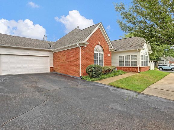 4th image of 34 Peyton Ridge Cv #21